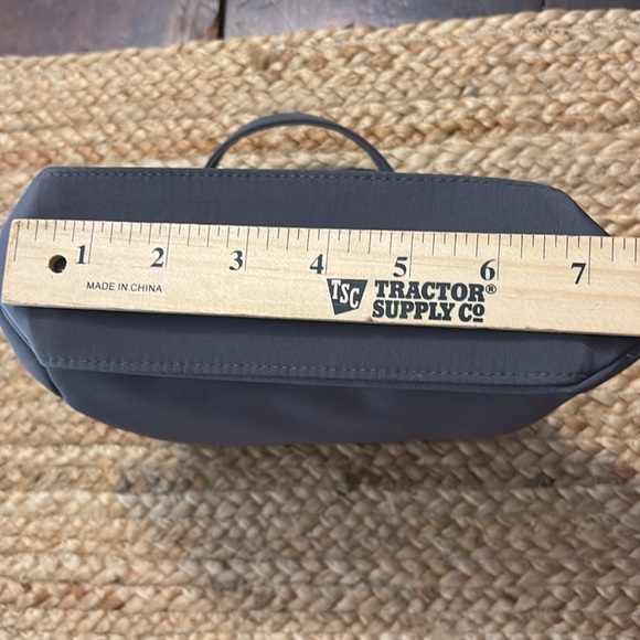 Frankie &Johnnie Dark Gray Womens Vintage Mini Satchel Bag features Kiss closure - Picture 9 of 13